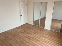 704 Ferris Ct photo'