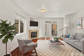 15310 14th Ave W in Lynnwood, WA - Building Photo - Building Photo