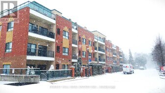 33 Wallace St in Vaughan, ON - Building Photo