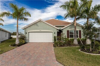2964 Royal Gardens Ave in Ft. Myers, FL - Building Photo - Building Photo