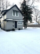 5070 W 148th St in Brook Park, OH - Building Photo