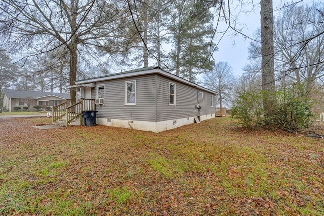 property at 1615 Heather St