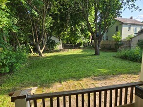 12 Platt St, Unit 12 Platt St Apt B in Winooski, VT - Foto de edificio - Building Photo