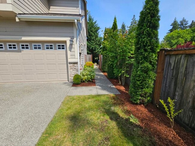 4768 Colleen Ct SE in Lacey, WA - Foto de edificio - Building Photo