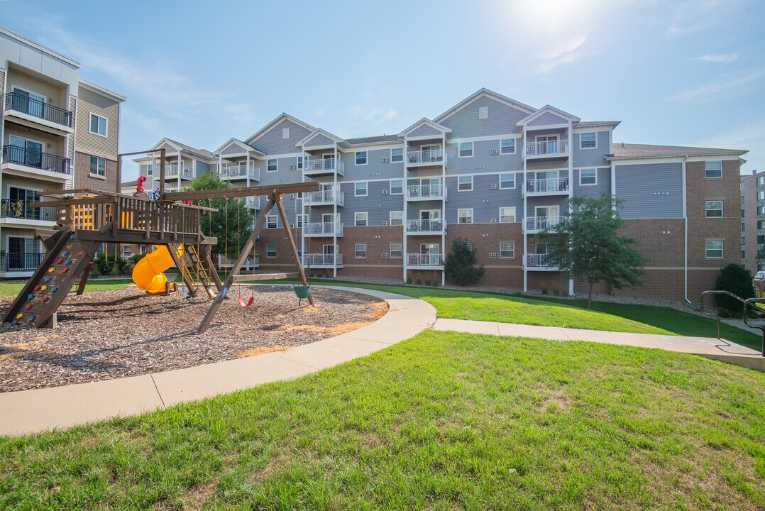 Washington Village East Apartments in Rochester, MN - Foto de edificio