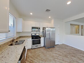 895 E Autumn Harvest Pl in Sahuarita, AZ - Building Photo - Building Photo