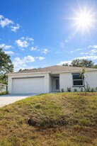 268 Pioneer Ave NE in Palm Bay, FL - Building Photo