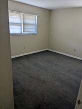 1561 Repoll Rd in Mobile, AL - Foto de edificio - Building Photo