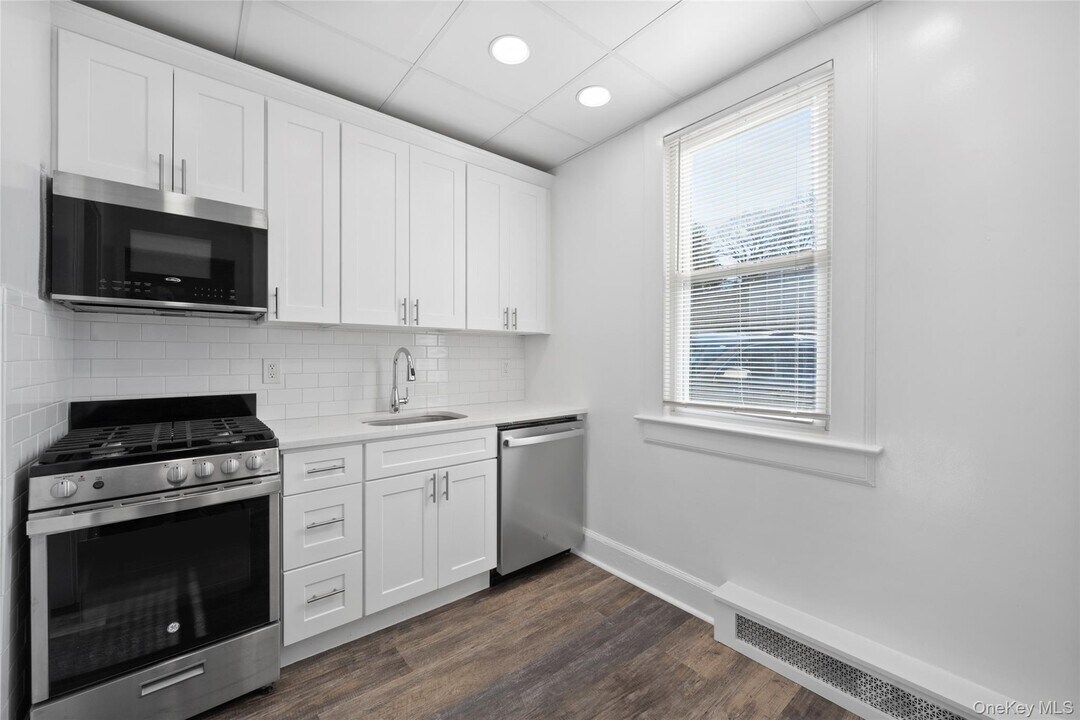 9 Wolden Rd in Ossining, NY - Building Photo