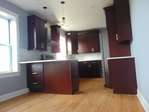 4450 S Homan Ave, Unit 1 in Chicago, IL - Building Photo - Building Photo