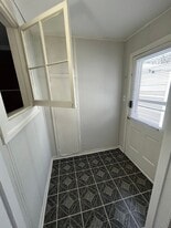 910-914 N 11th St in Lafayette, IN - Building Photo