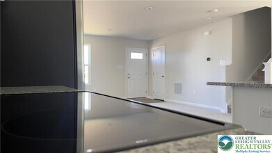 2719 Barnes Ct in Allentown, PA - Foto de edificio - Building Photo