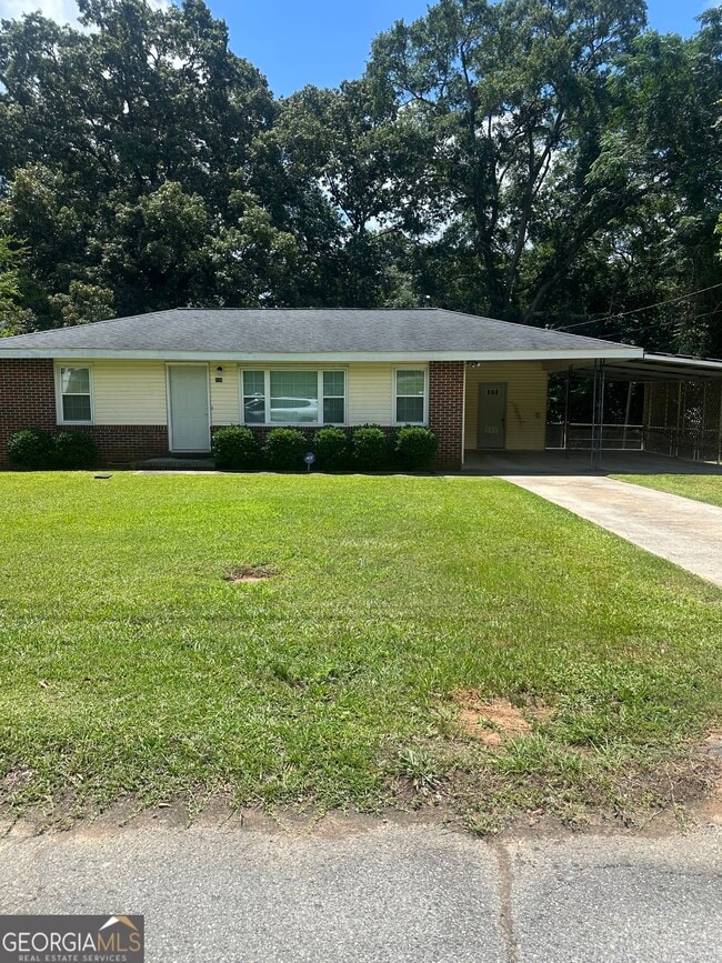 property at 131 Oak Ave
