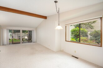 4326 Lone Oak Rd SE in Salem, OR - Foto de edificio - Building Photo
