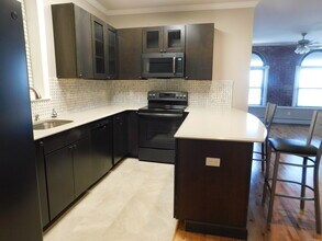 53-57 Bank St in New London, CT - Building Photo - Building Photo