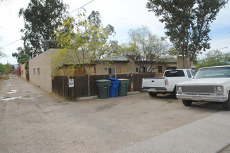 2415-2419 N Geronimo Ave in Tucson, AZ - Building Photo - Building Photo