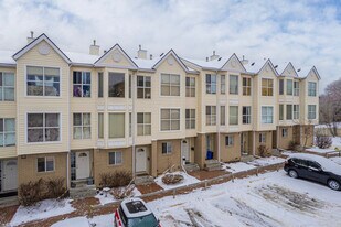 331 Heritage Dr SE in Calgary, AB - Building Photo