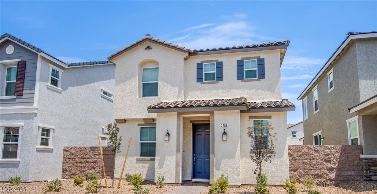 2758 Pellaro Walk in Henderson, NV - Building Photo