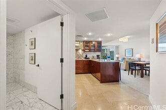 223 Saratoga Rd in Honolulu, HI - Foto de edificio - Building Photo