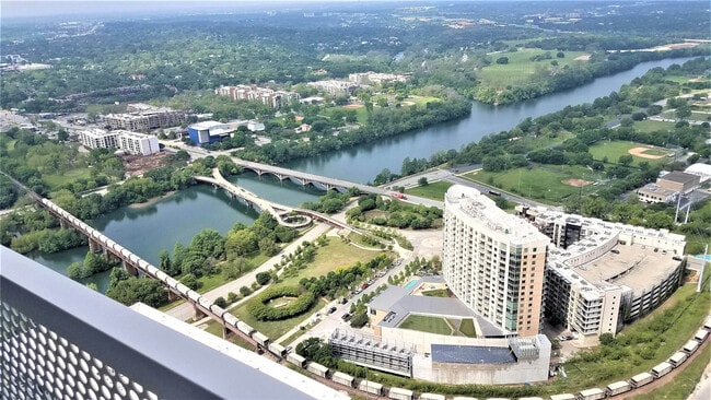 301 West Ave., Unit Suite 4900 in Austin, TX - Building Photo - Building Photo