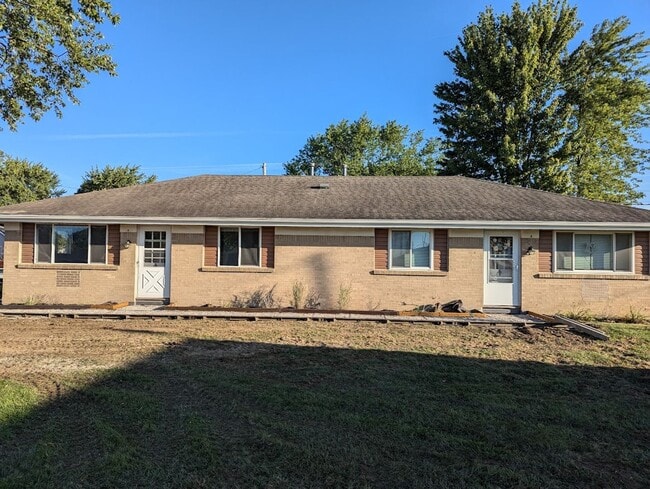 property at 854 Daggett Ave