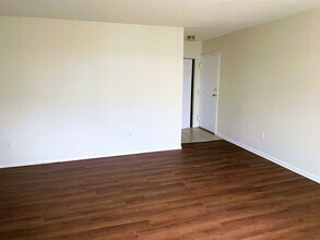 10222 Prince Plz, Unit 201 in Largo, MD - Building Photo - Building Photo