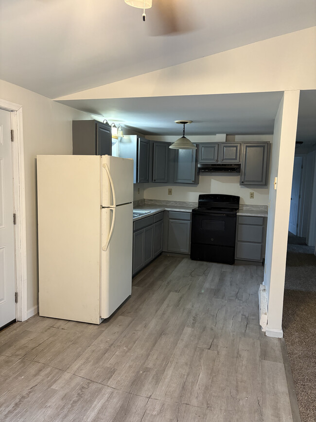 4161 Romeo Rd in Tobyhanna, PA - Building Photo - Building Photo