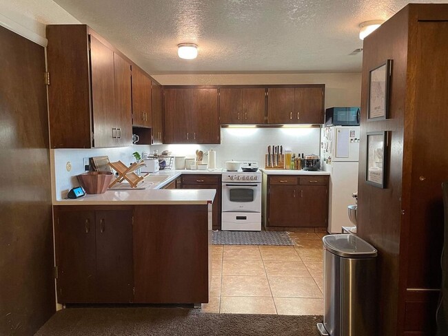 80 N 200 E, Unit 6