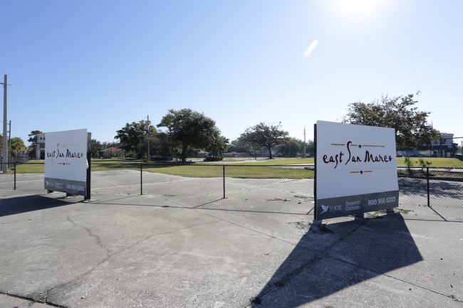 East San Marco Apartments in Jacksonville, FL - Foto de edificio - Building Photo