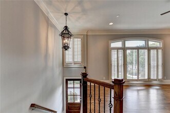 350 Mystic Ridge Ln in Sandy Springs, GA - Building Photo - Building Photo