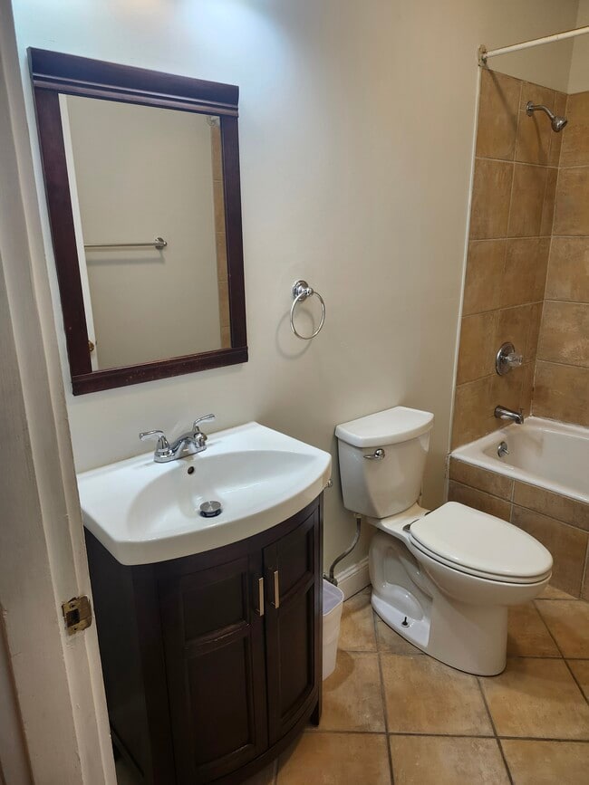 4387 Westminster Pl, Unit 4387B in St. Louis, MO - Building Photo - Building Photo