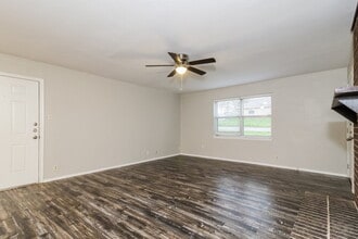 1008 Autumn Oak Dr in Denton, TX - Building Photo - Building Photo