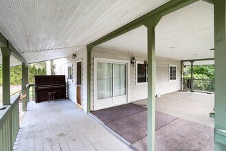 8951 Harvie Rd in Surrey, BC - Building Photo - Building Photo