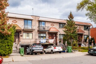 1075 Old Orchard Av in Montréal, QC - Building Photo
