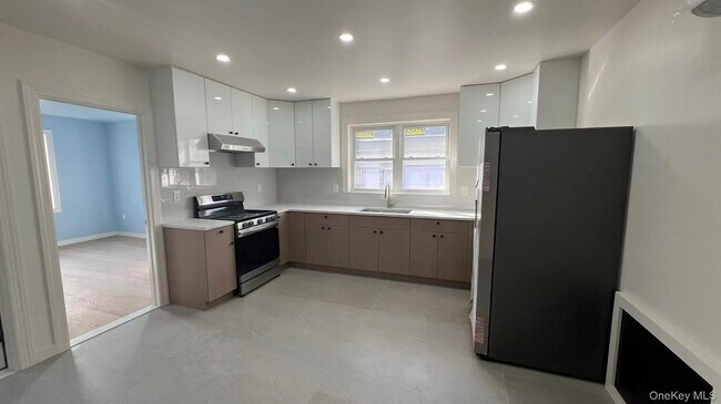 46-11 157th St in Queens, NY - Building Photo - Building Photo