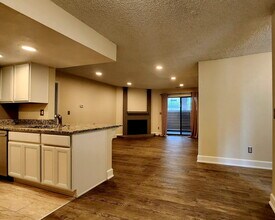 8376 S Upham Way in Littleton, CO - Building Photo - Building Photo