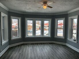 10625 S Calumet Ave in Chicago, IL - Building Photo