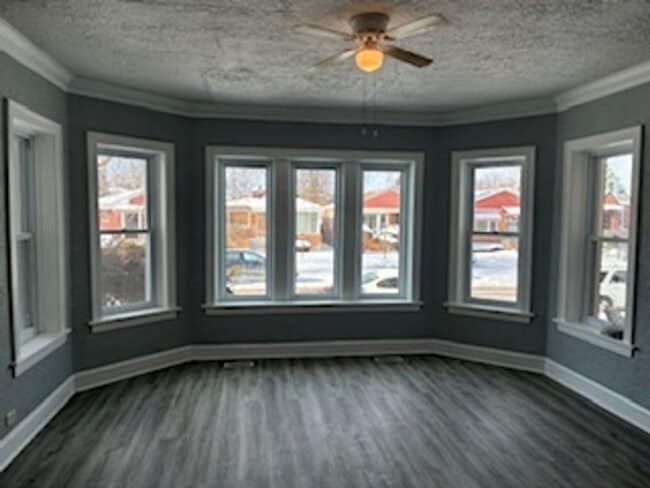 property at 10625 S Calumet Ave