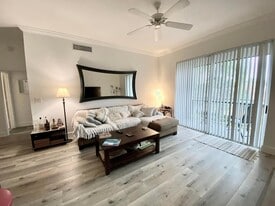 11790 St Andrews Place, Unit 304 in Wellington, FL - Building Photo