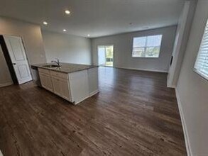 5309 Melbourne Ln in Flowery Branch, GA - Building Photo - Building Photo