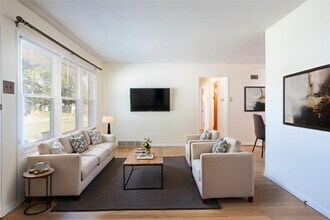 4464 Mohegan Dr in St. Louis, MO - Building Photo - Building Photo