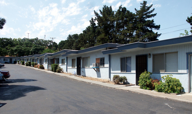 3570 Pacheco Blvd in Martinez, CA - Foto de edificio - Building Photo