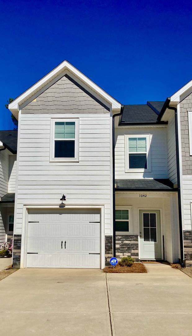 property at 1042 Linsmore Ave