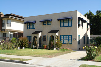 1116 N Maryland Ave in Glendale, CA - Foto de edificio - Building Photo