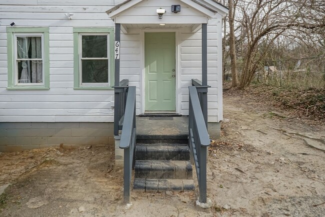 645-647 Arch St in Henderson, NC - Foto de edificio - Building Photo