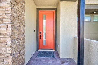 836 Carlon Hls Ave in Las Vegas, NV - Building Photo - Building Photo