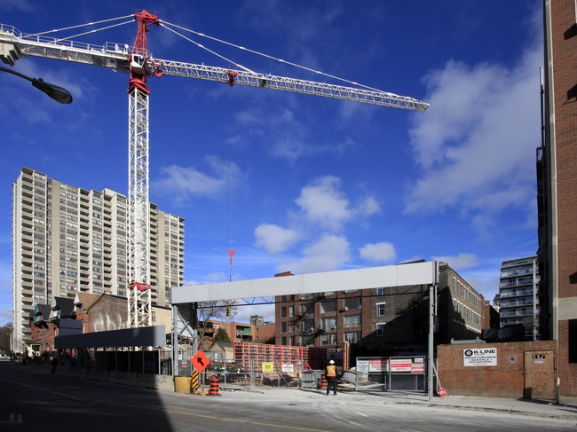 12 Degrees in Toronto, ON - Building Photo - Building Photo