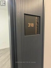 395 Dundas St W in Oakville, ON - Building Photo - Building Photo