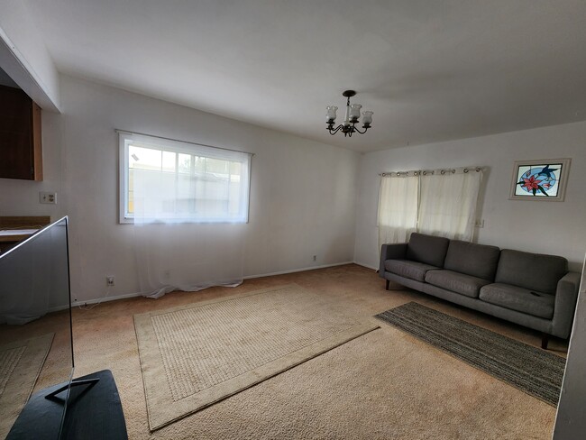 6123 3rd Ave in Lucerne, CA - Building Photo - Building Photo