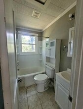 703 W Houston St, Unit B in Marshall, TX - Building Photo - Building Photo